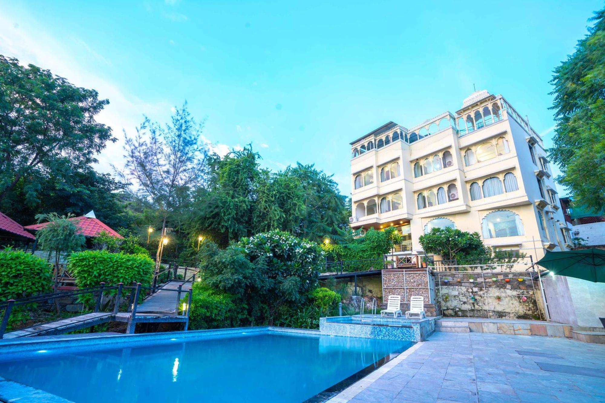 Treebo The Aravali Getaway Hotel Udaipur Bagian luar foto